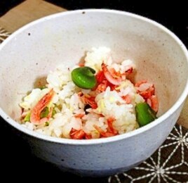 そら豆と釜ゆで桜えびの混ぜごはん